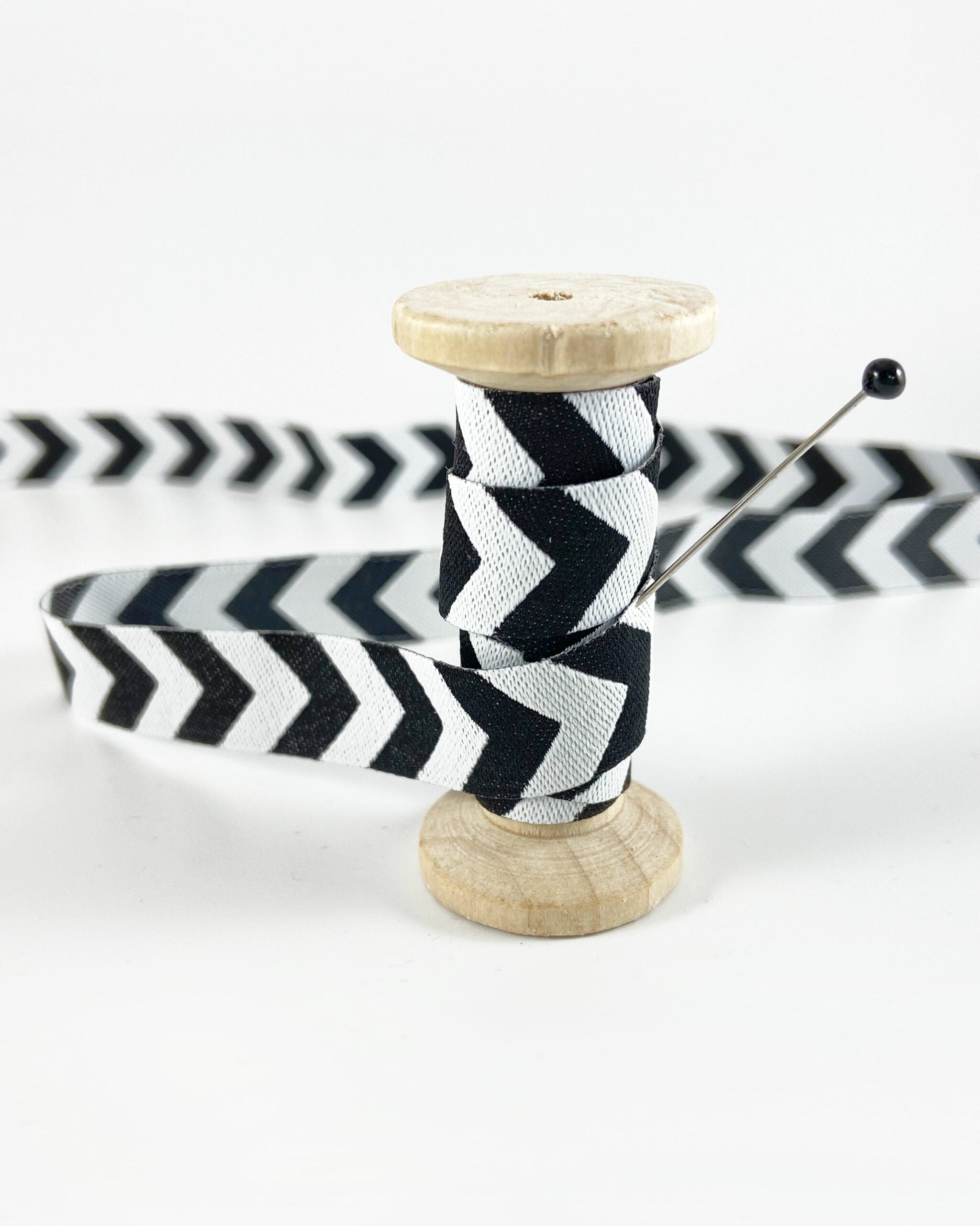 Webband Chevron weiss schwarz