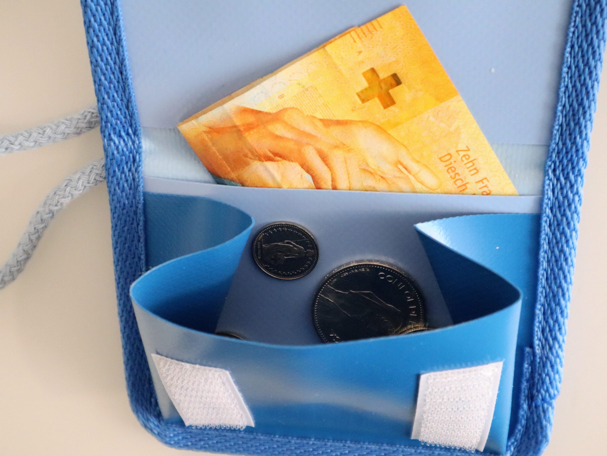Portemonnaie blau Delfin